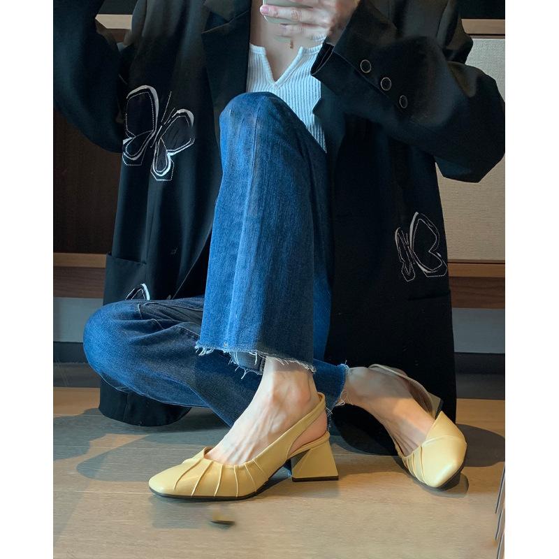 

Sheepskin version! French retro square head Mary Jane shoes women s Korean version pleated bag head sandals thick heel empty single shoes 35 жёлтый