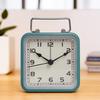 Metall quadratischer kleiner Wecker Kinder Schreibtisch Stille Uhr Student Nachttisch Schlummer Leuchtet im Dunkeln Quarz Tischuhr