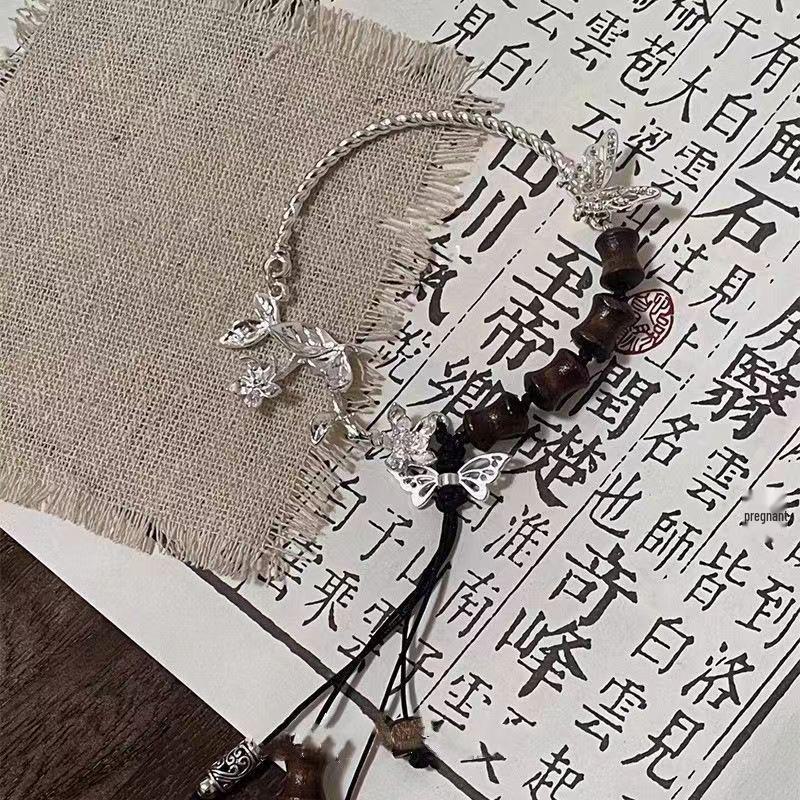 

Вэньвань Цзярен: Новый женский браслет из бамбукового лотоса 2024 года — классный плетеный ретро-дизайн в национальном стиле