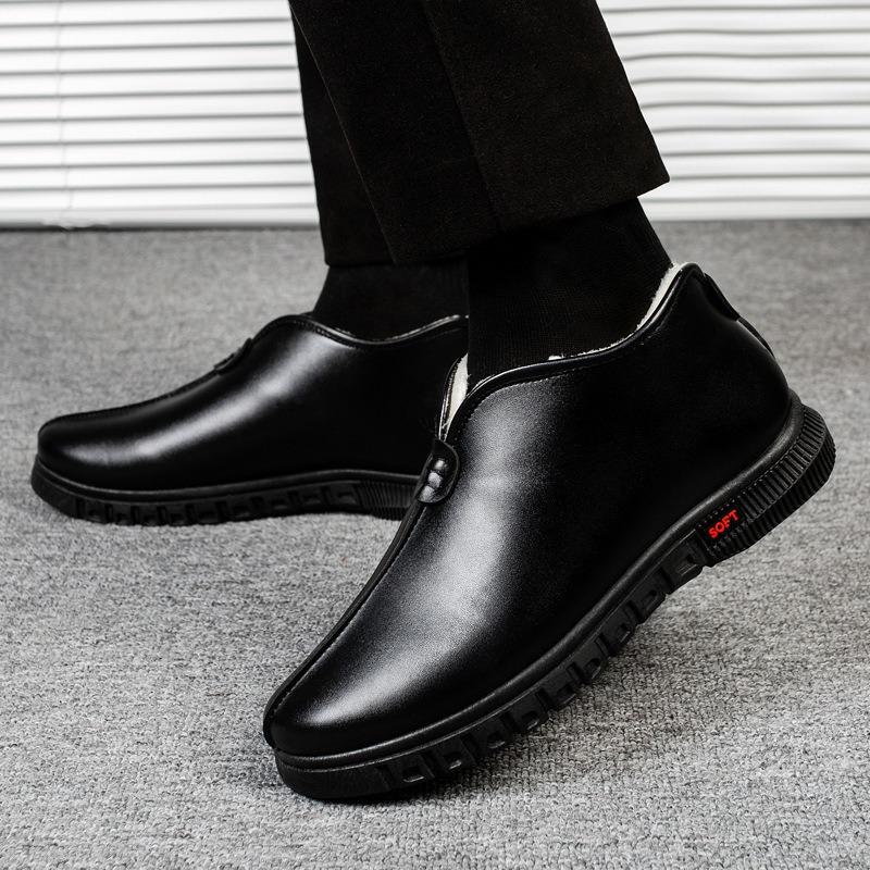 Men's cotton shoes winter velvet warm middle-aged warm casual shoes leather surface windproof thickened lightweight comfortable cotton shoes