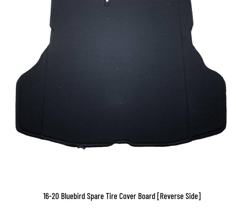 Nissan March & Bluebird Spare Tire Cover: Tailgate Carpet and Luggage Compartment Mat