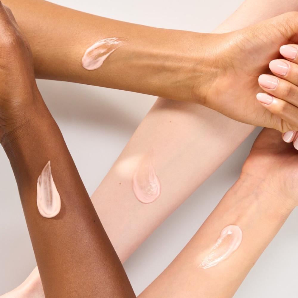 Essence Silky Blur Porenloser Primer - 
