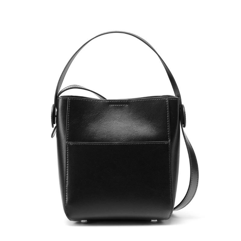 New First-layer Cowhide Bag Women's Bucket Bag Design Sense Niche High-end Leather Commuting Versatile Women's Messenger Bag
