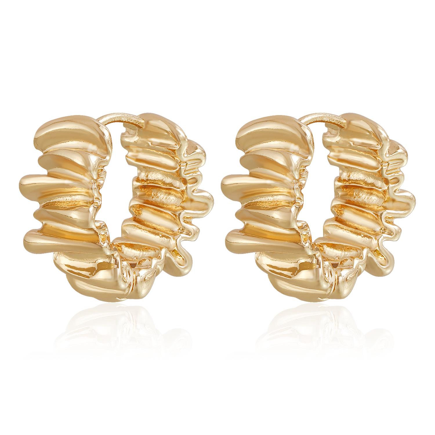 Autumn and winter French light luxury stud earrings simple geometric small ear buckle advanced retro ear hanging