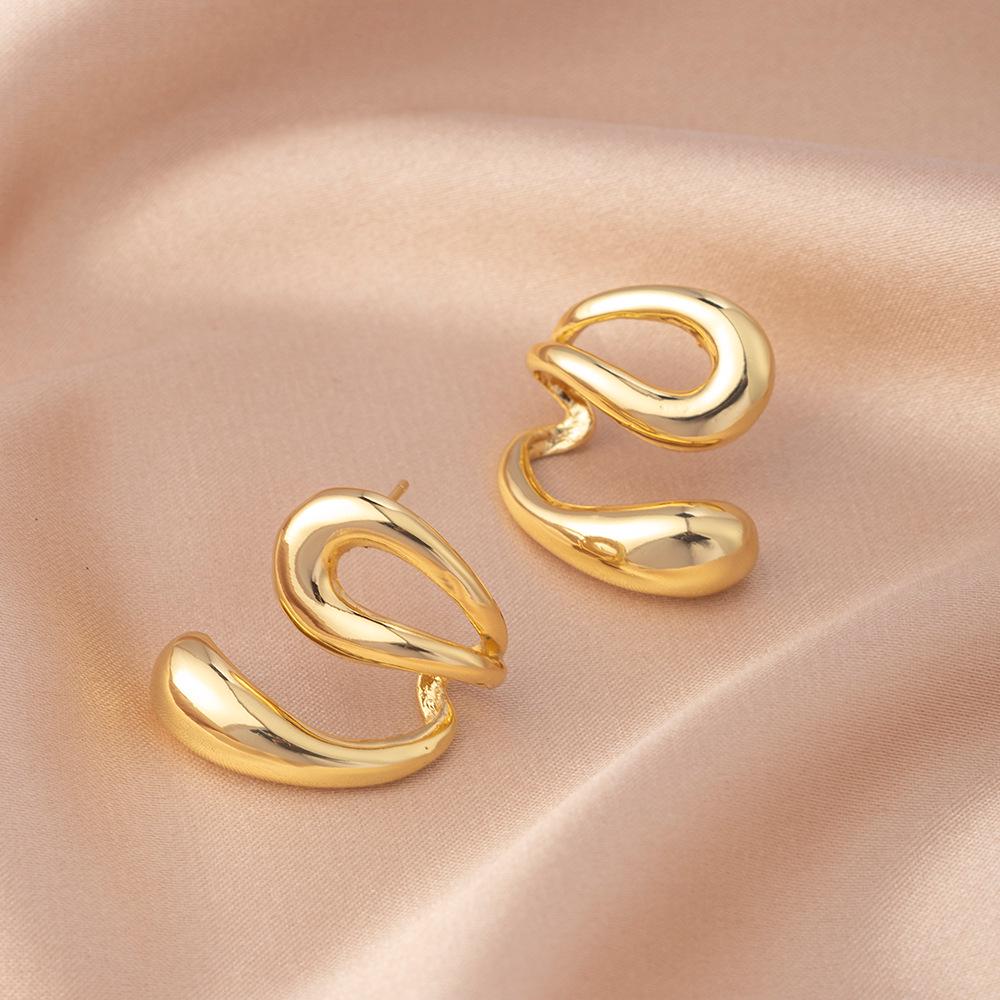 

Элегантные серьги-пусеты из серебра 925 пробы - Уникальный дизайн для женщин, Идеально подходят для круглого лица, Включают каффы для ушей и подвески.