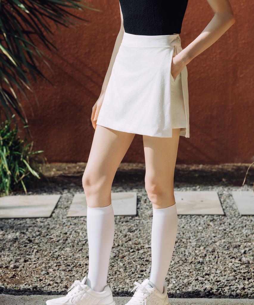 Over Golf Layered Skirt Shorts (White)