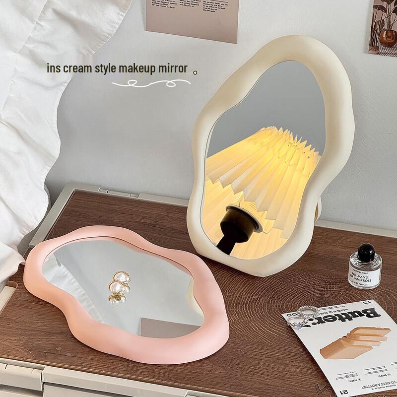 Ins-Stil Wolkenblume Schreibtisch-Kosmetikspiegel