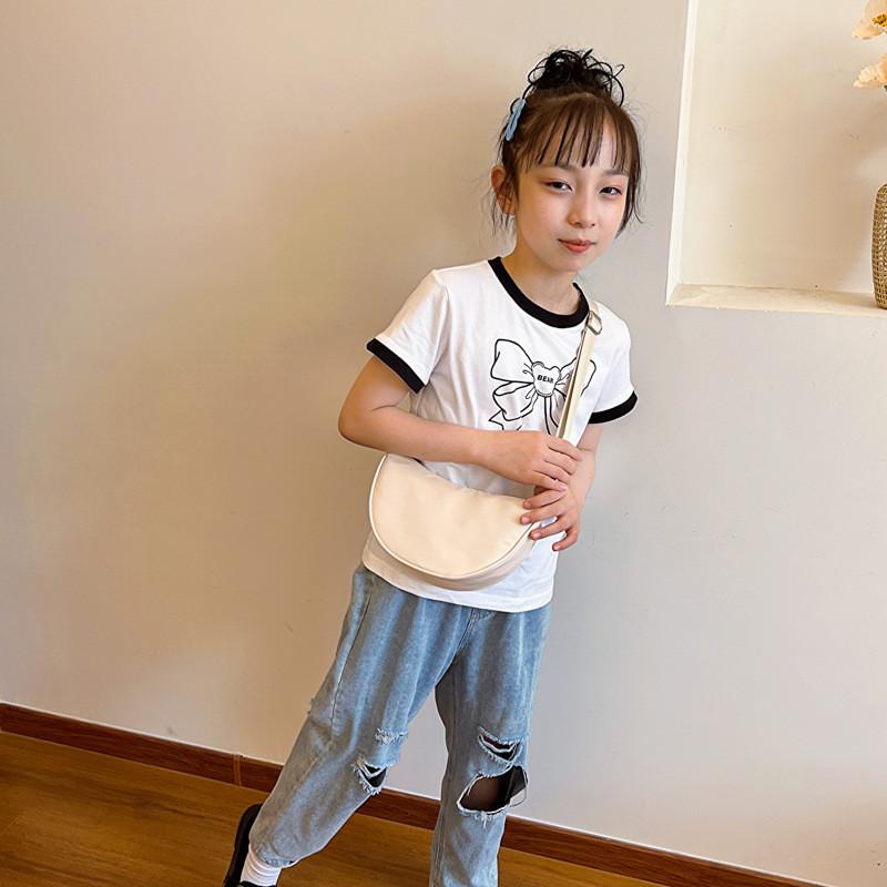 Stylish Nylon Kids Messenger Bag For Boys And Girls In Vibrant Summer Colors