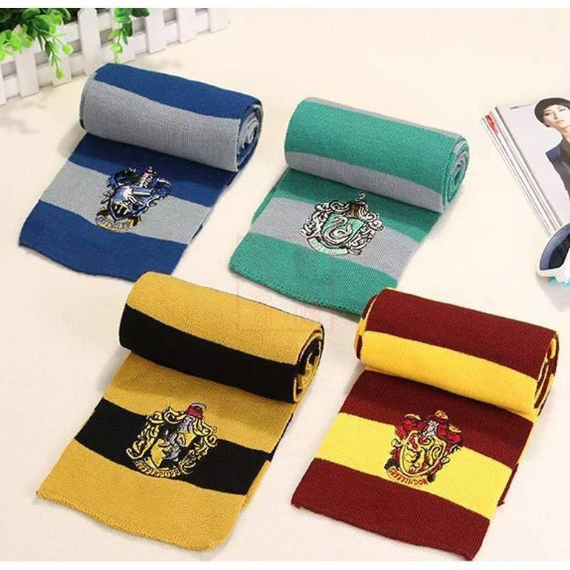 Harry Potter Winter Cosplay Set: Striped Scarf and Badge