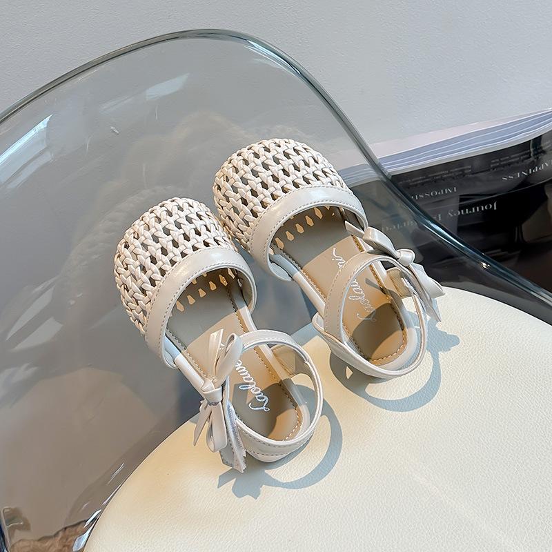 Children's hollow sandals2026Summer new style girls' solid color woven hollow half-sandals for toddlers, young and older children