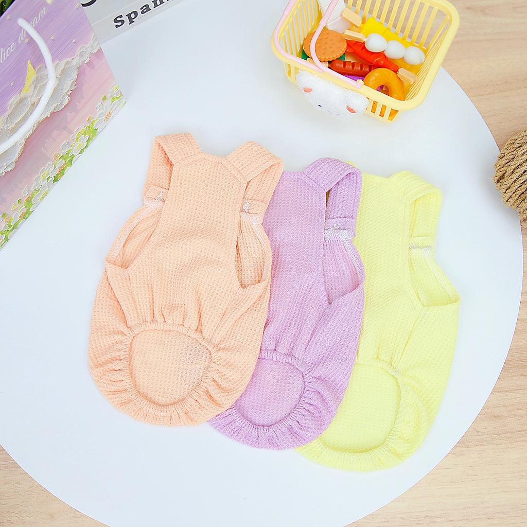 Jaro a léto Nové oblečky pro domácí mazlíčky Oblečení pro Teddy pro malé psy Řemínek na záda vafle Bear Factory Velkoobchod s oblečením pro domácí mazlíčky