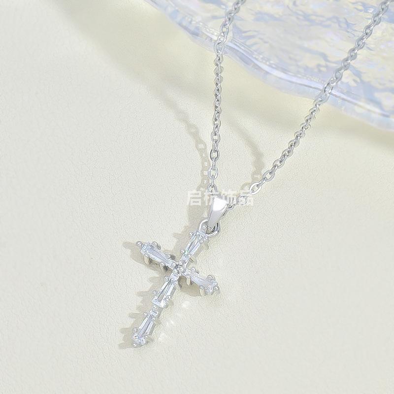 

Год Креста Ожерелье Женское Легкое Роскошное Трендовое Ключичное Цепи Ювелирные Изделия