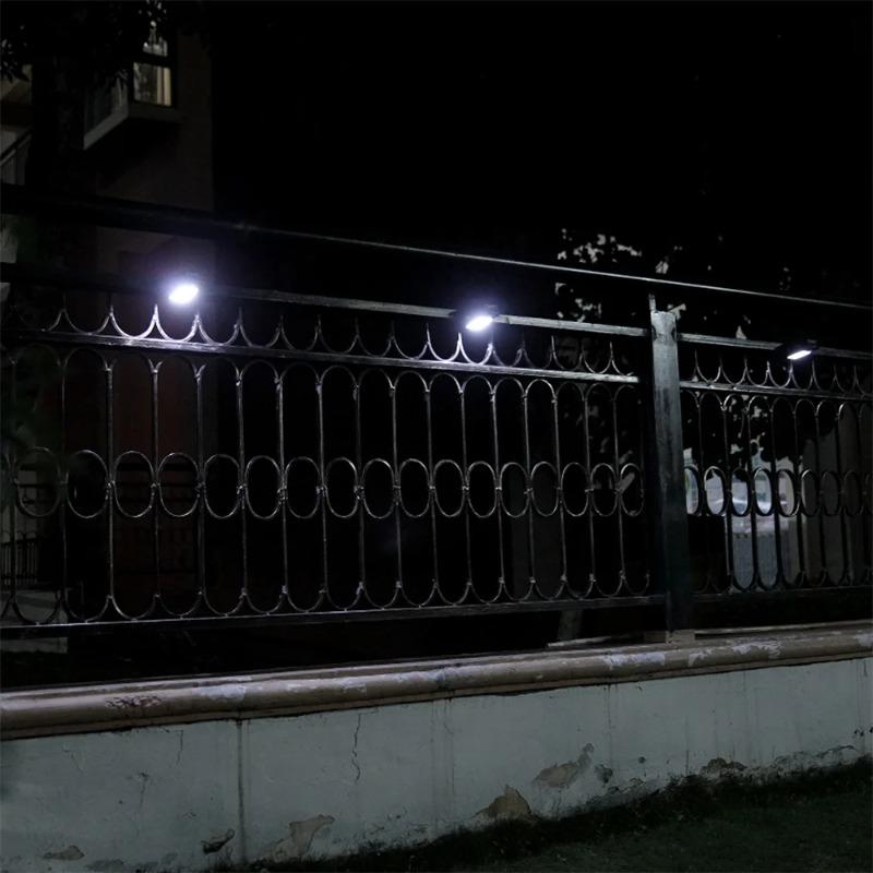 Luce Solare a LED con Clip Induzione Umana Intelligente Luce da Giardino Esterno Impermeabile Lampada da Esterno per Tenda Garage Cortile Alta Luminosità