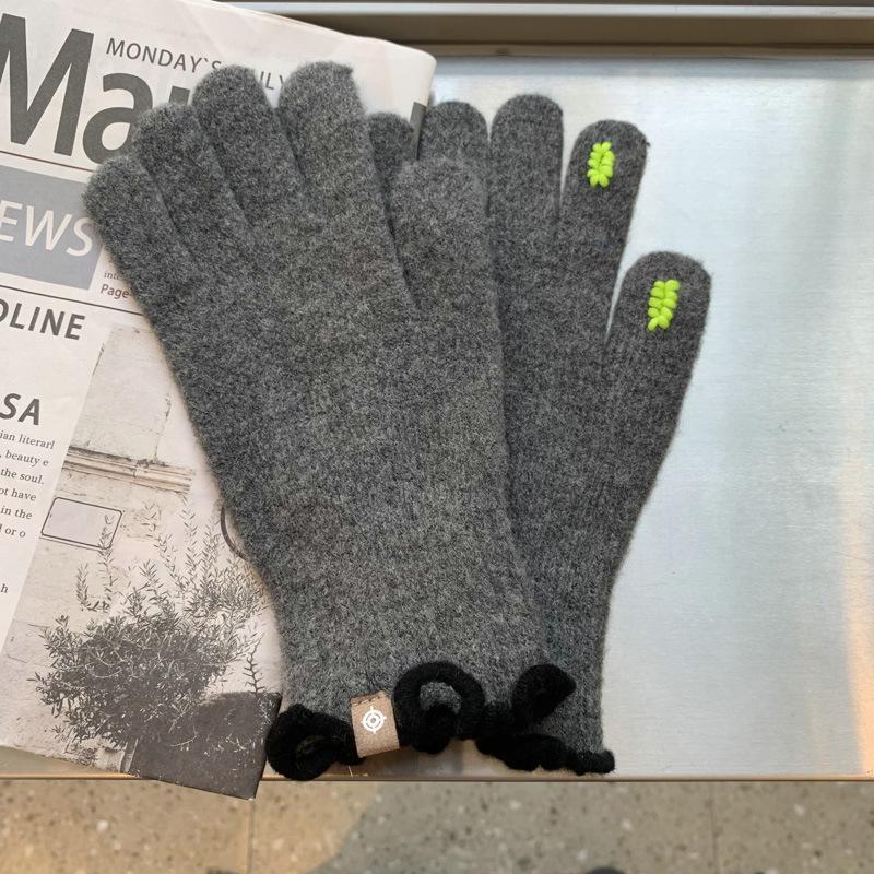 Fashionable Five-finger Glutinous Autumn and Winter Touch Screen Reveals Two Finger Warm Soft Women's Cute Wool Wool