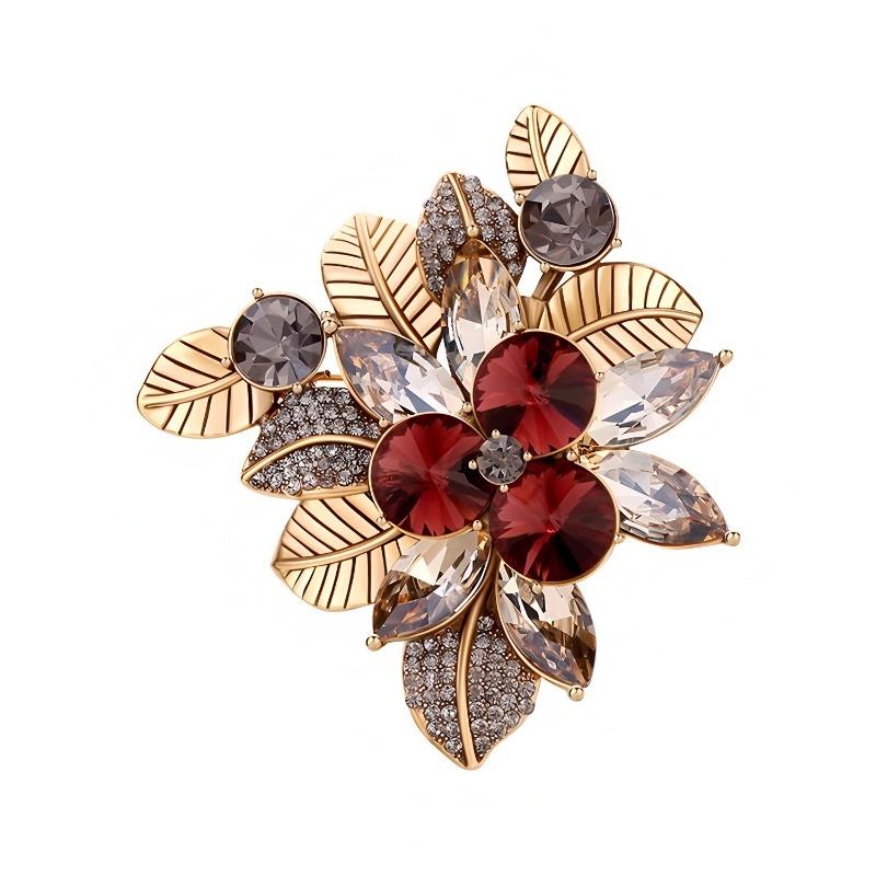 Retro Flower Brooch, Exquisite and Fashionable Crystal Brooch, Light Luxury, High-end Design Sense, Niche Brooch