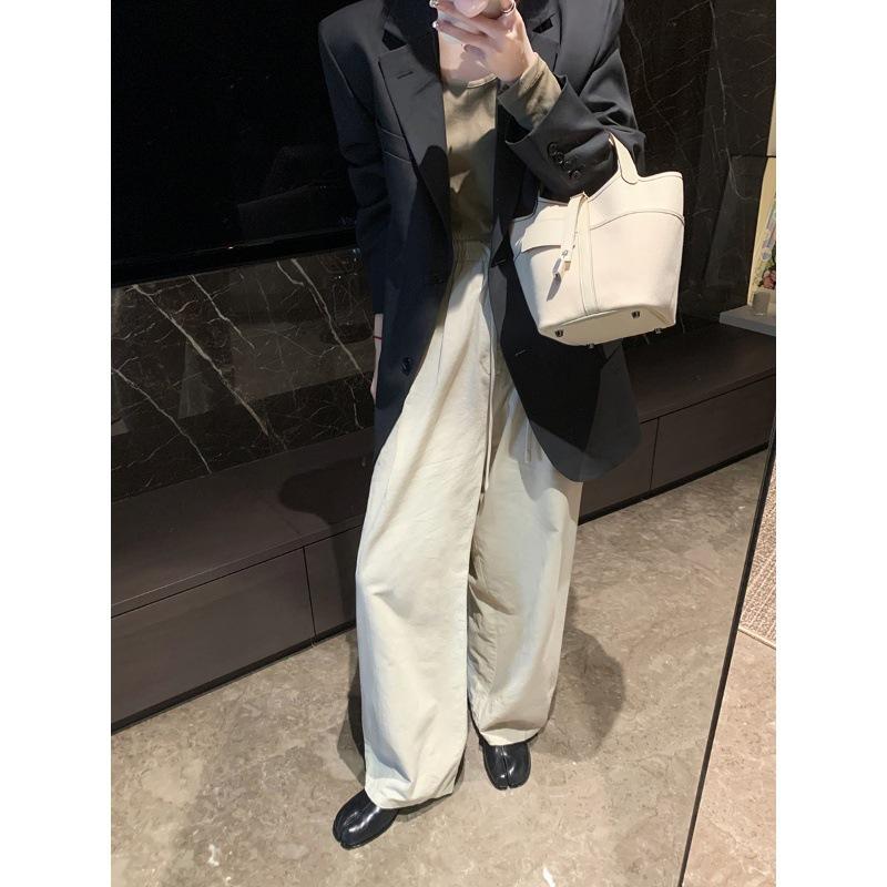 Cowhide version~ Grape mother, the same flat-bottomed shallow-mouth lazy loafers, one-pedal pig's trotters split-toe shoes, women's small leather s