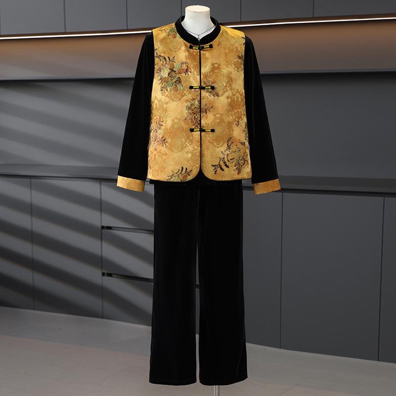 

Elegant Retro Velvet Three-Piece Set for Women Aged 40-60 5XL (155-165 jin)