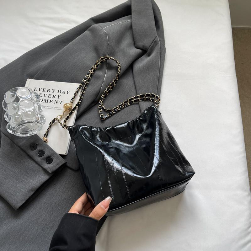 Stylish Pu Bucket Bag For Women Trendy Chain Crossbody Bag In Black Beige Pink Silver