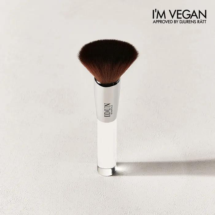 Kabuki Brush