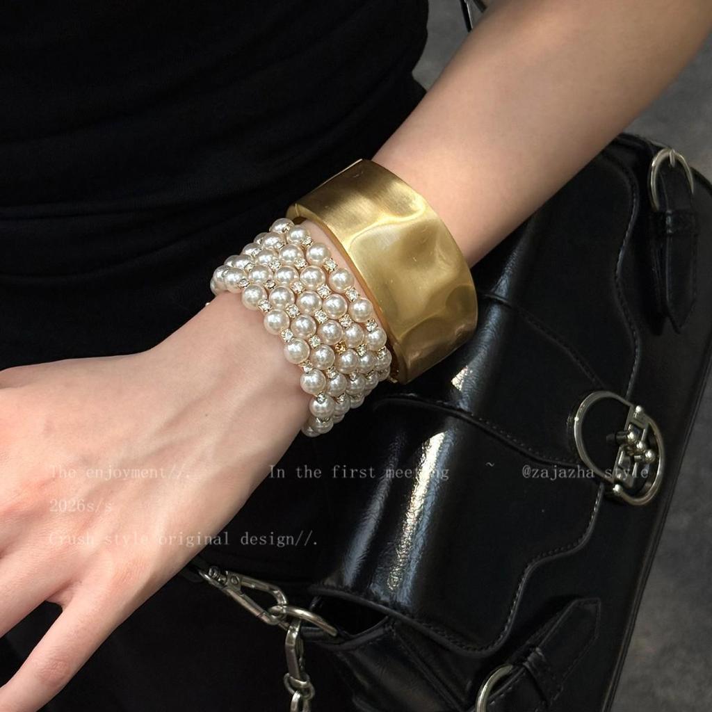 Exaggerated Irregular Metal Open Bangle - European American Fashion Statement, Light Luxury, High-End Bracelet.