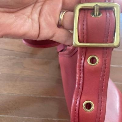 Coach Bucket-Style Shoulder Bag Red 9953 Vintage Leather Light signs use