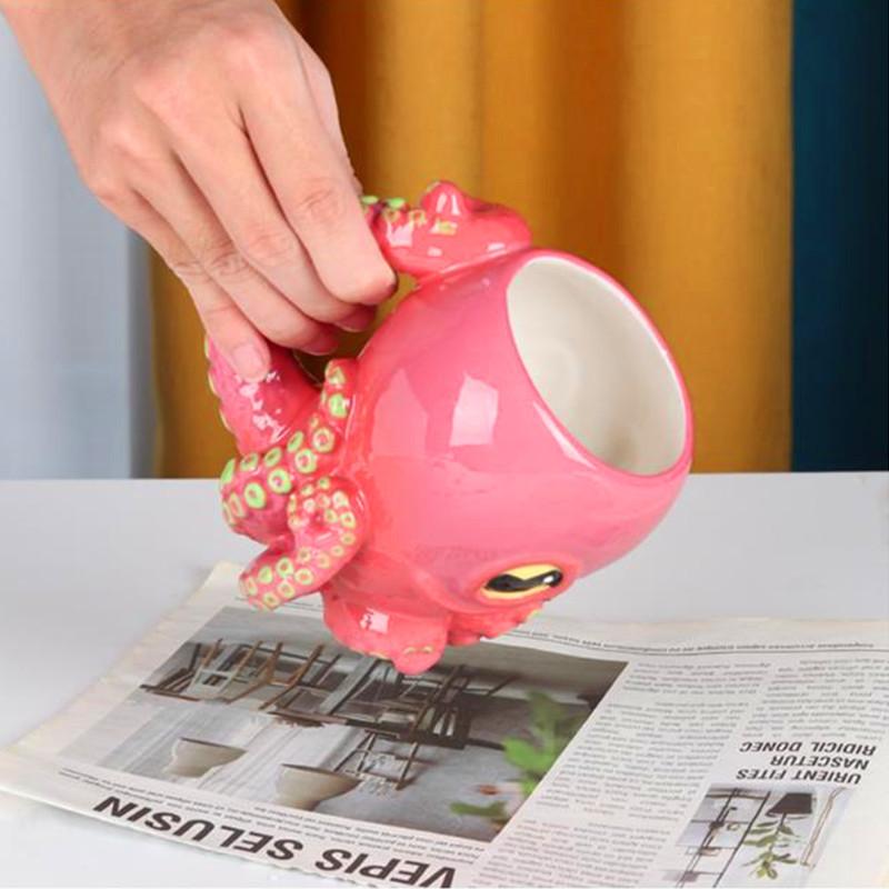 Lustige rosa Krake Keramik-Kaffeetasse mit Tentakelgriff Handgefertigte Neuheit 3D Porzellan-Kaffeetassen Personalisierte Geschenke 450ml