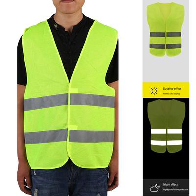 בטיחות בדרכים – בגדים ואביזרים מחזירי אור