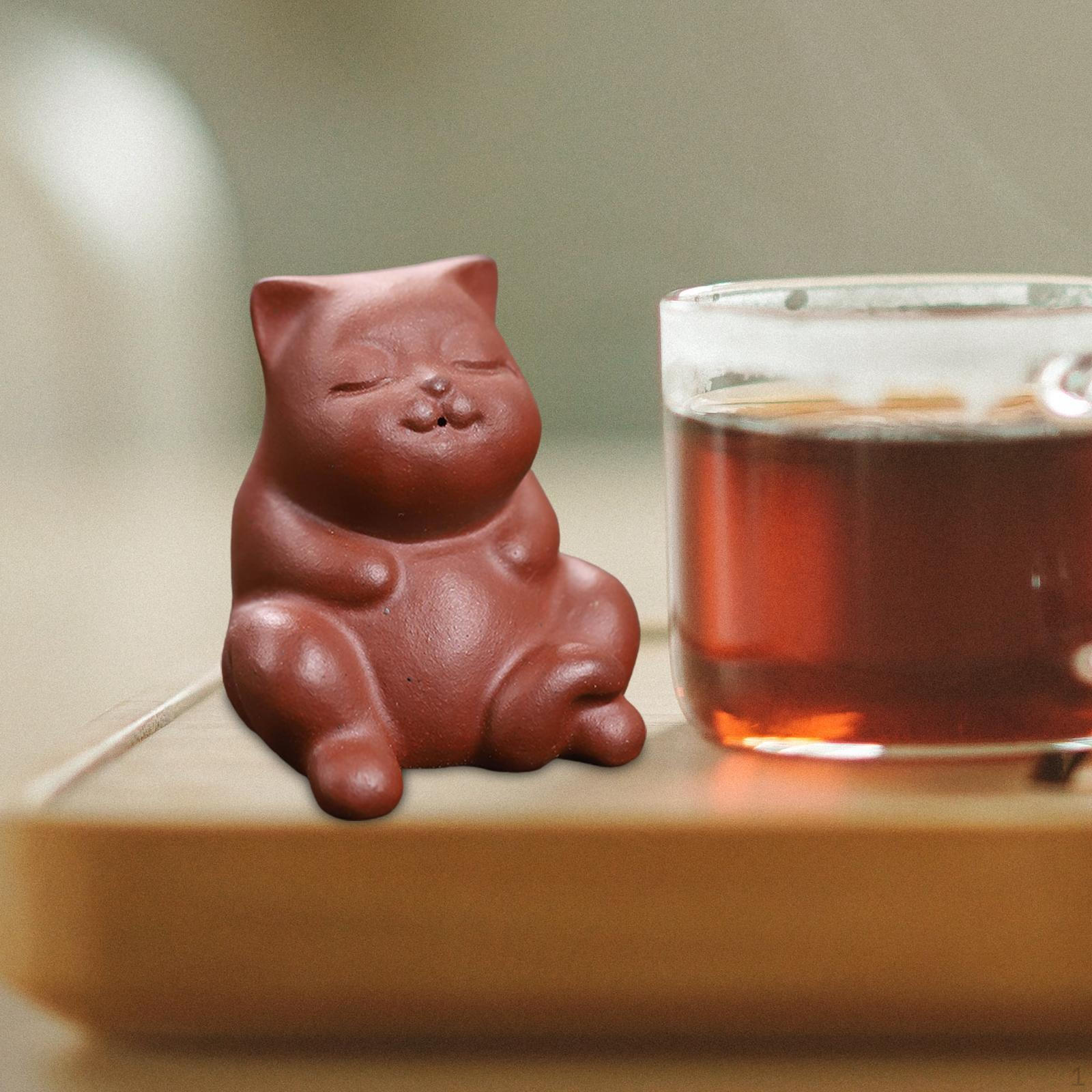 

Миниатюрная статуэтка кошки, настольный декор, художественное ремесло, коллекционная фиолетовая глина, чайный питомец, маленькая скульптура животного красный