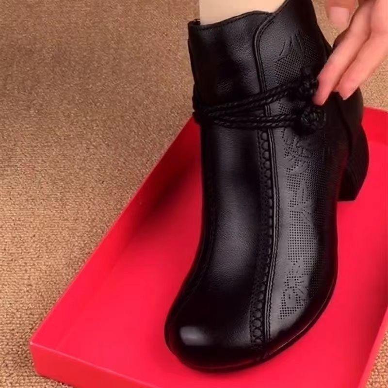 Short Boots Women's Autumn 2025 New Fashionable, Comfortable and Wear-resistant Versatile Niche Retro Style Round Head Real Height-increasing Boots