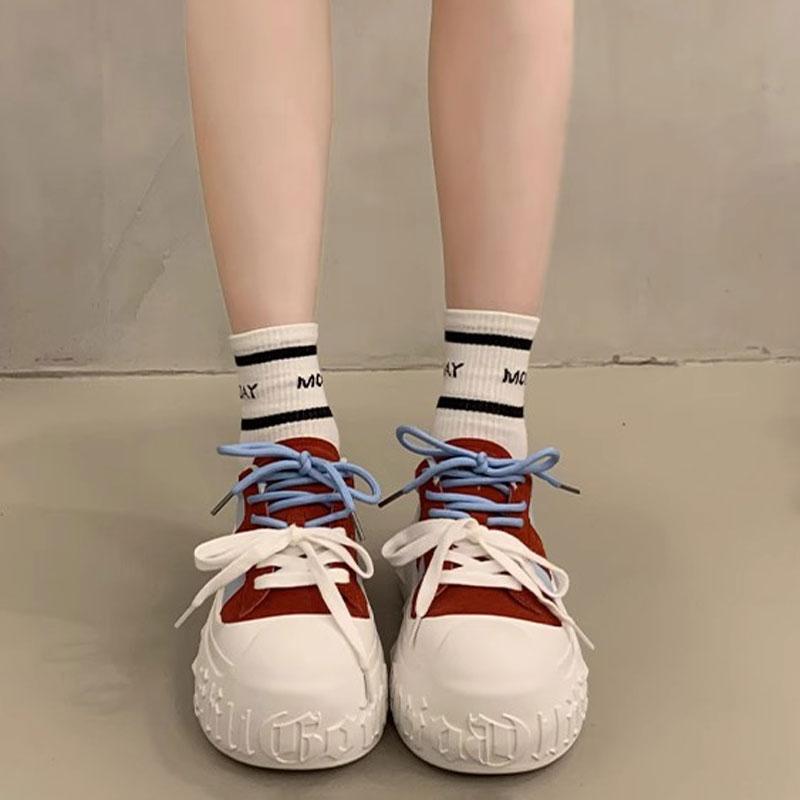 Fashion 2025 Four Season Fashion Women's Casual Shoes College Style Wide Toe Soft Comfortable Flat Shoes Outdoor Casual Sports Shoes