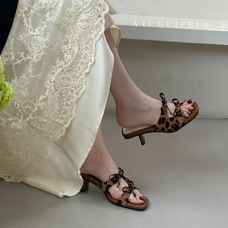 Fashion Fashion Square Toe Ladies 4cm Heels Sandals Slides Female Butterfly-Knot Footwear Elegant Women Heeled Sandals Shoes Pumps