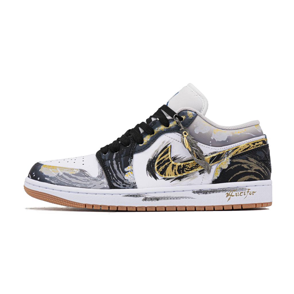Jordan Air Jordan 1 Lucifer Abrasion Resistant Abrasion Resistant Low top Vintage Basketball Shoes Men's Black Gold 553558-146(Team740-)