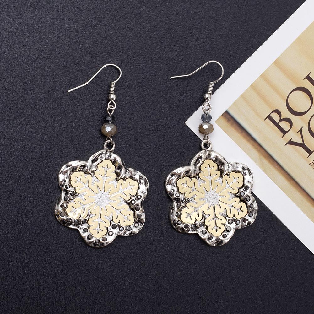 

Two-Tone Electroplated Alloy Snowflake Earrings - Retro Christmas Style for Women античний срібного кольору