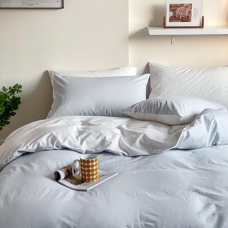 Li Lang Two-Tone 4-Piece Bedding Set