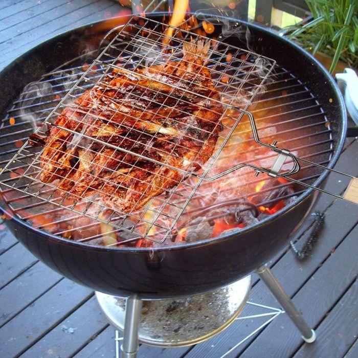 Double Grill Barbecue - Chrome Plated Steel - 34x22 Cm - Wooden Handle - Easy To Use - Durable