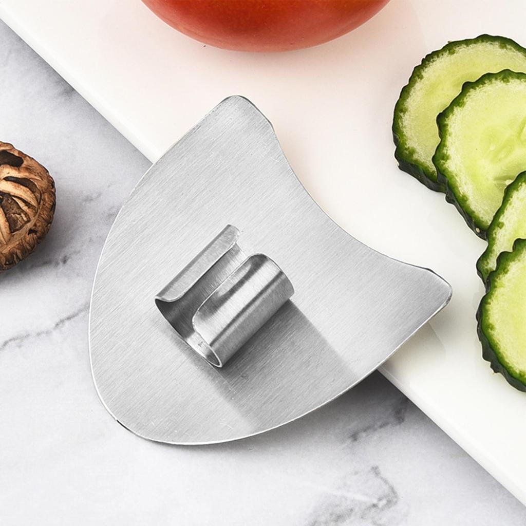 2/4Pcs Stainless Steel Finger Protector Cutting Meat Vegetables Finger Safety Fingerboard Multi-functional Kitchen Tool Accessor