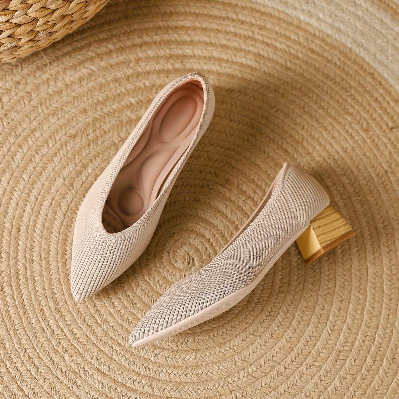 Flying Weaving Spring and Autumn New Wood Grain Thick Heel Pointed Single Shoes Breathable Casual Versatile Single Shoes