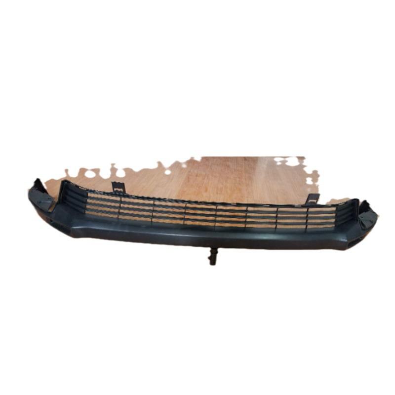 52129-0E040: Compatibile con la Sezione Inferiore del Paraurti Anteriore Toyota Highlander 2018