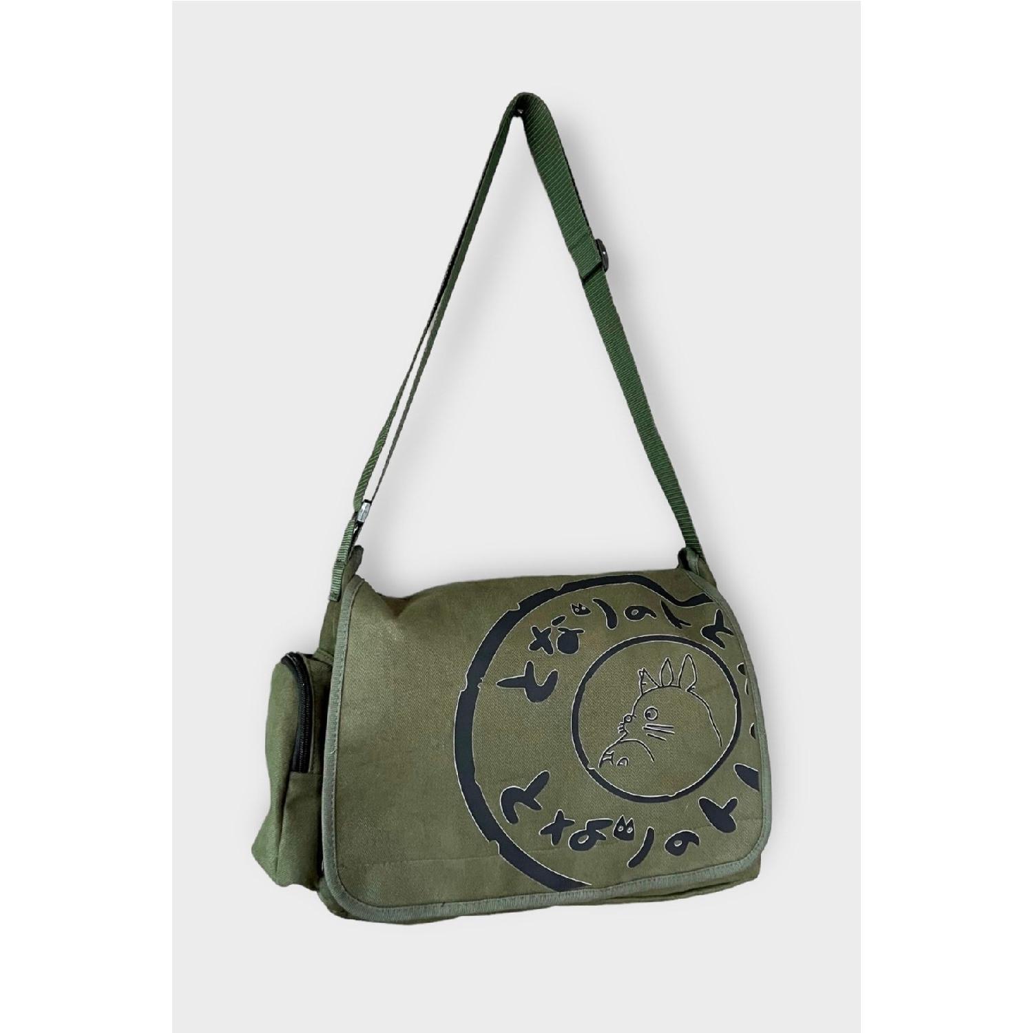 

Khaki Totoro Messenger Bag спаржевый