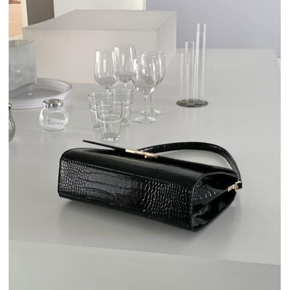 New Summer Ins Niche Bag Black Bag French Underarm Bag Commuter Luxury Crocodile Pattern Crossbody Bag