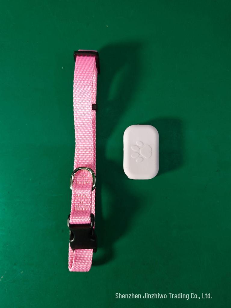 MFi Certified Smart Pet Collar with Locator & Protective Tracker Cover