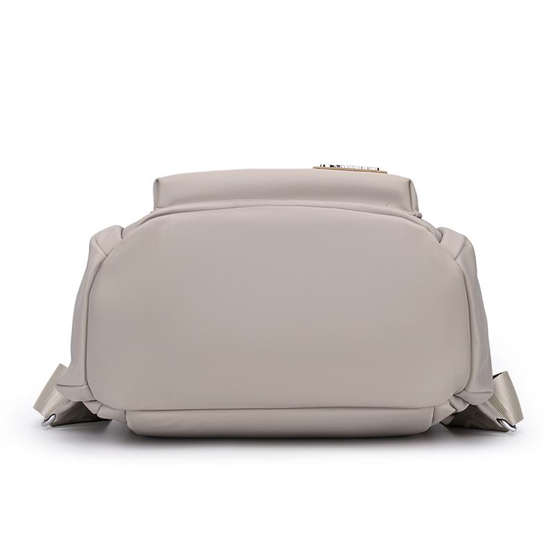 Women's Large Capacity Travel Backpack Student Schoolbag Lightweight Commuter Backpack Multifunctional Shoulder Bag