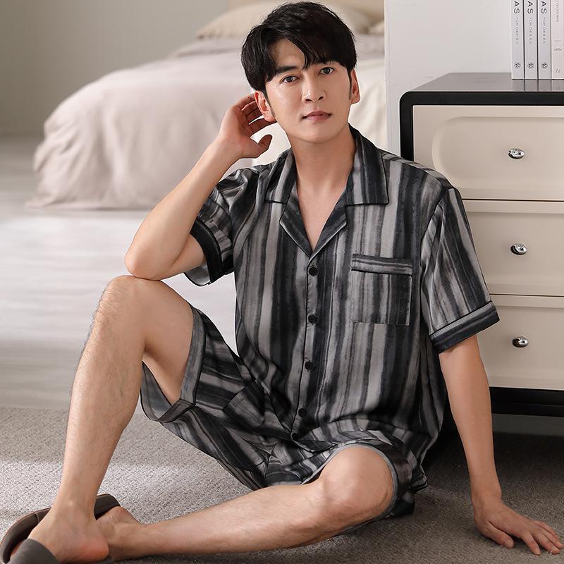 

Ice silk pajamas women s summer models, summer new models, spring models, summer couples with chest pads, short-sleeved loungewear suits, men s L