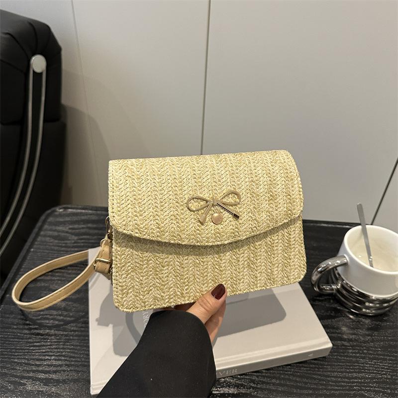 

Бабочка модная плетеная сумка летняя новая простая однотонная сумка через плечо маленькая квадратная сумка женская универсальная хаки