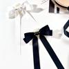 Elegantes Temperament Kamelienblüte Schleife Brosche für Damen Trauer Corsage Anstecknadel Schleife Halskrawatte Hemdkragen Zubehör