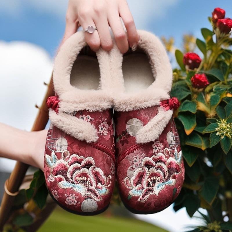

Женские зимние ботинки, осенние, новые, с плюшевой внутренней подкладкой, женские тканевые туфли в стиле ретро, на низком каблуке, вышитые ботинки в национальном стиле 39 красный