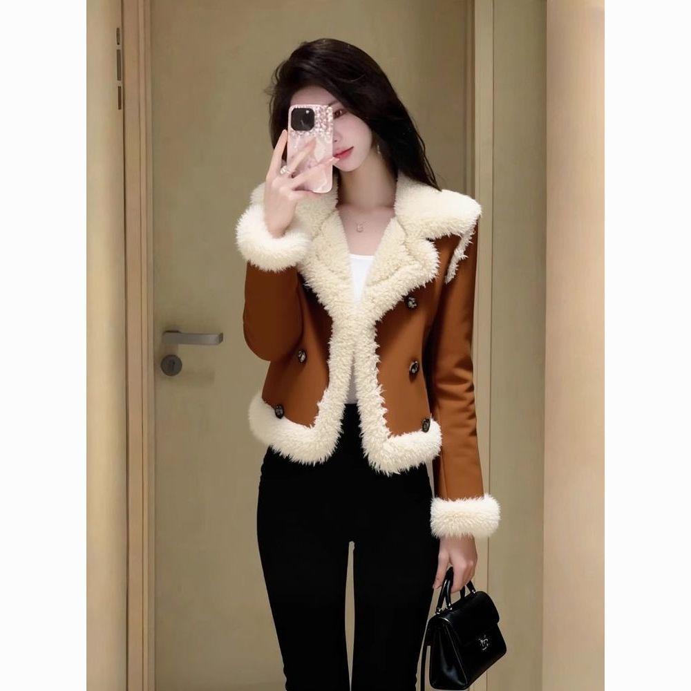 Women's Stylish Brown Shearling Coat - Chic, Thick, and Warm Winterwear.