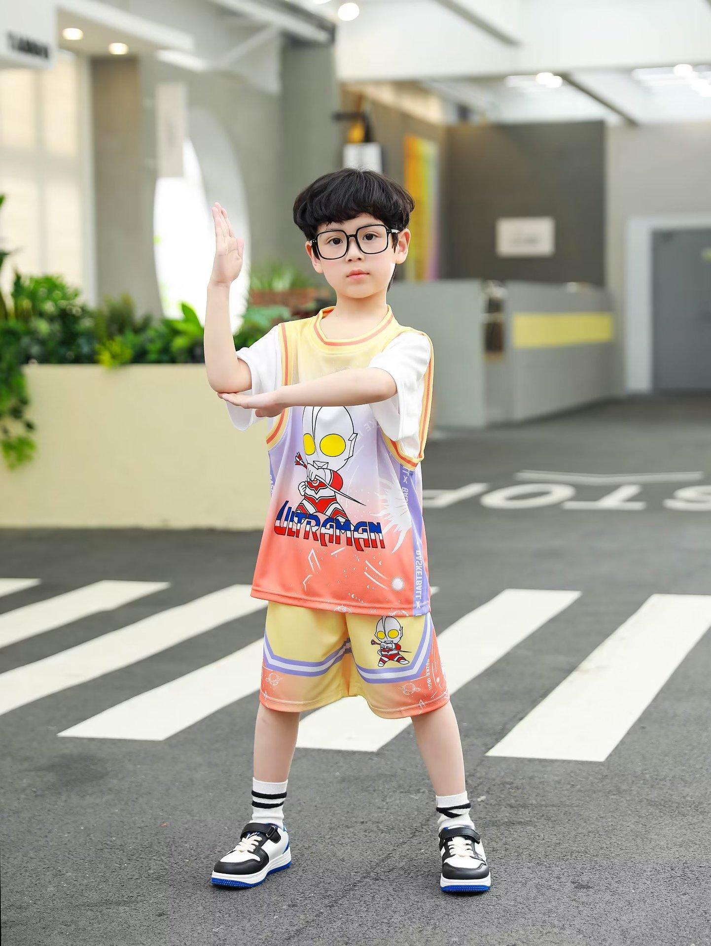 

Children s Superman suit short-sleeved T-shirt basketball jersey June 1 performance jersey sports and leisure student game training jersey 16 (height 85-90cm) жёлтый