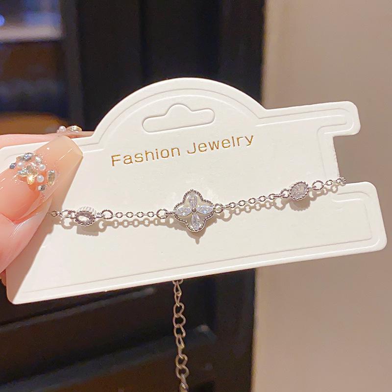 18K Gold-Plated Zircon Flower Oval Bracelet: Versatile, Exquisite, High-End Jewelry for Women