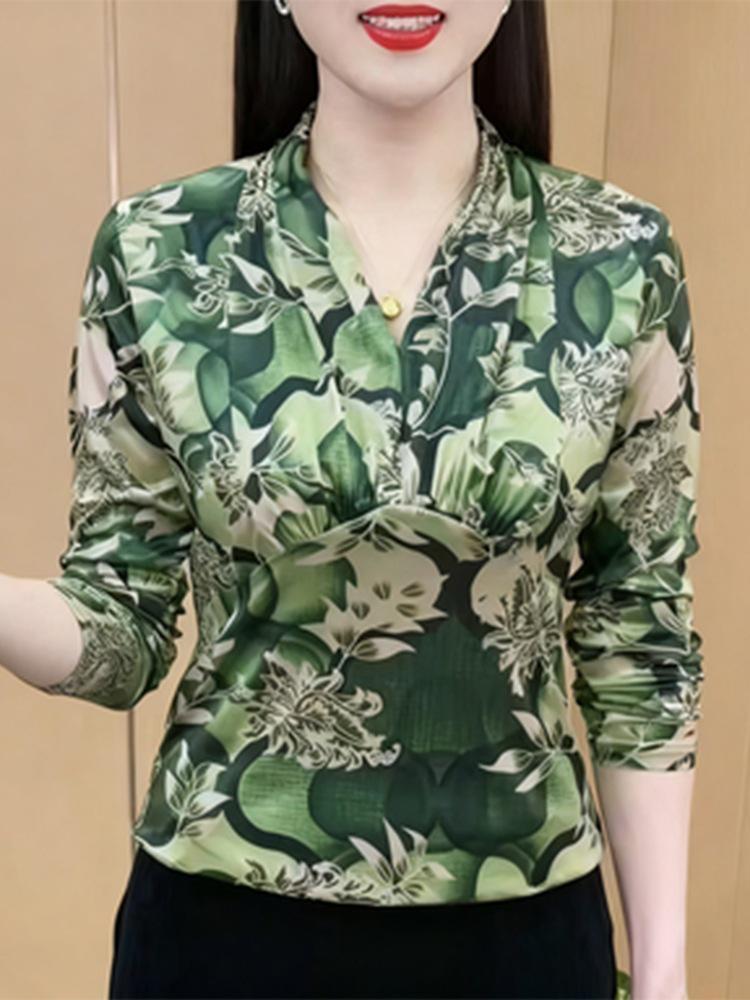 Leopard Print Slim Fit Long Sleeve Women's Top - Elegant Slimming Shirt for Autumn & Winter